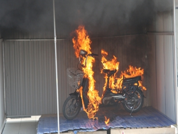 Received more than 25,000 electric bicycle fires a year! How can batteries prevent fire?